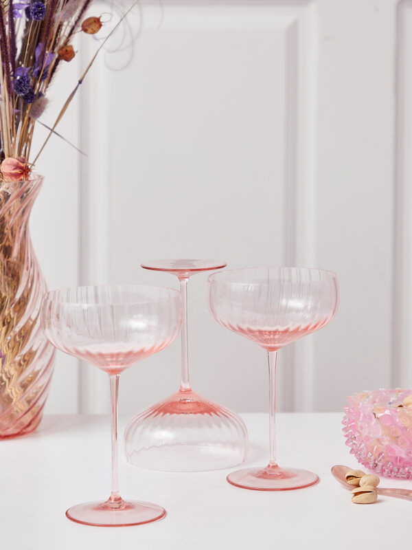vinglas, rødvins glas, hvidvinsglas, remix by sofie, mundblæste vinglas, bordækning ,lyserød vinglas