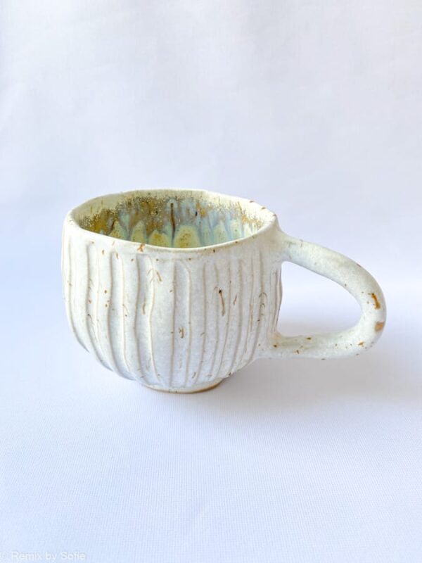 kop organisk form grøn, blågrøn kop,, kop i blå, keramik kop, ceramic cups, yellow kop, remix by sofie, mia lindbirk