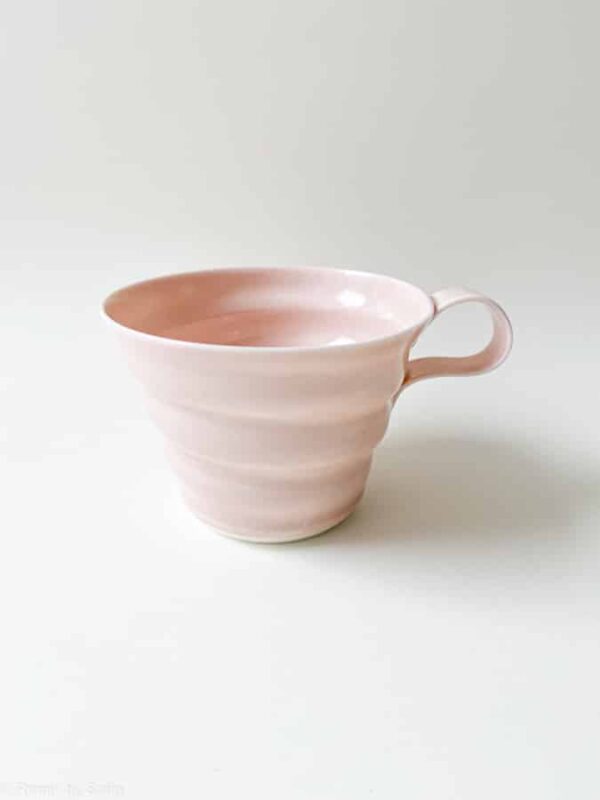 rikke maglesen keramik, pudder porcelæns kop, kaffe kop, kop, pastelfarvet kop, kaffekop, tekop