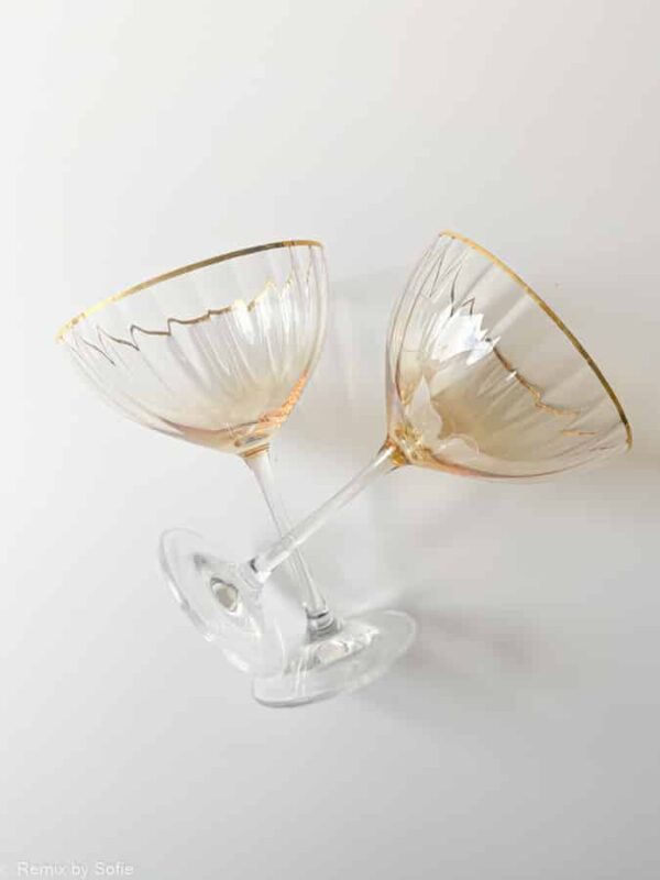 Champagneskål i lys amber med guld, champagneglas, glas med 24 karat guld, champagneskål, champagneglasses, remix by sofie, partyglasses,