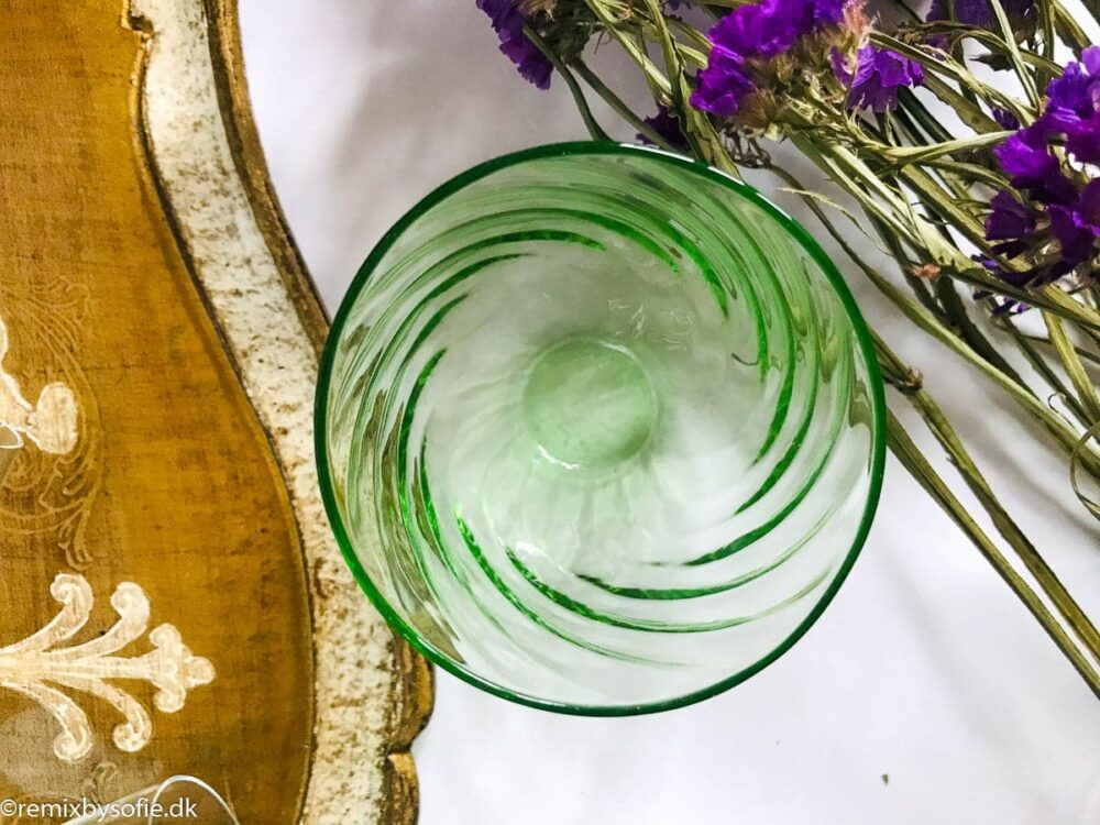 Anna von lipa Swirl glas i lysegrøn