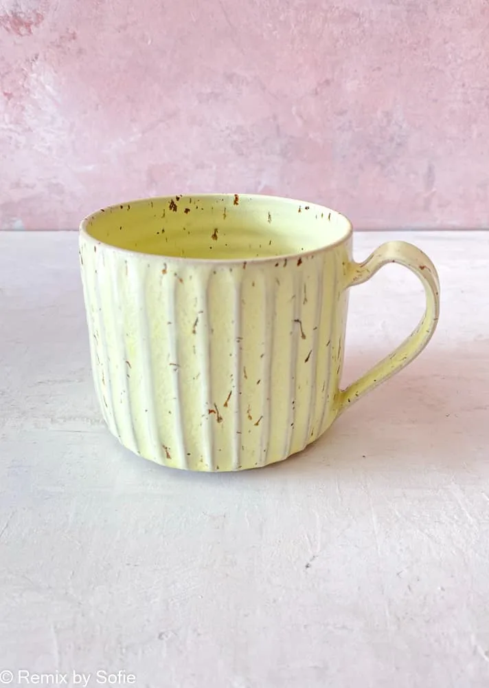 trine lise ceramic, grooved cup, cup, handmade cup, ceramic cup, tea cup, coffee cup, latte cup, cup with handle, trine lise ceramic, cappucino cup, stoneware cup, ceramic cup, mug,