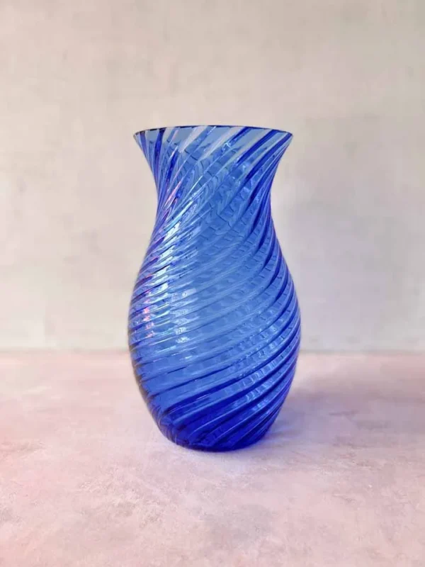 Oslo swirl vase - Kongblå