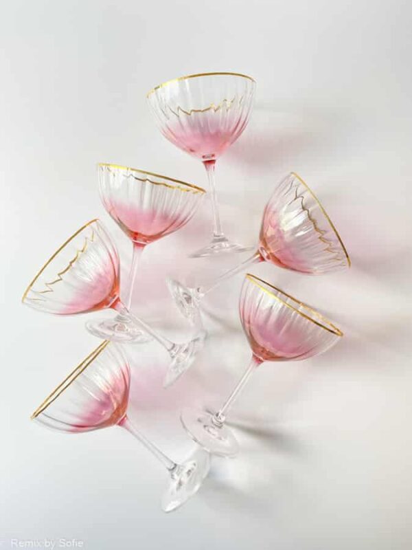 Champagneskål i pink med guld, champagneglas, glas med 24 karat guld, champagneskål, champagneglasses, remix by sofie, partyglasses,