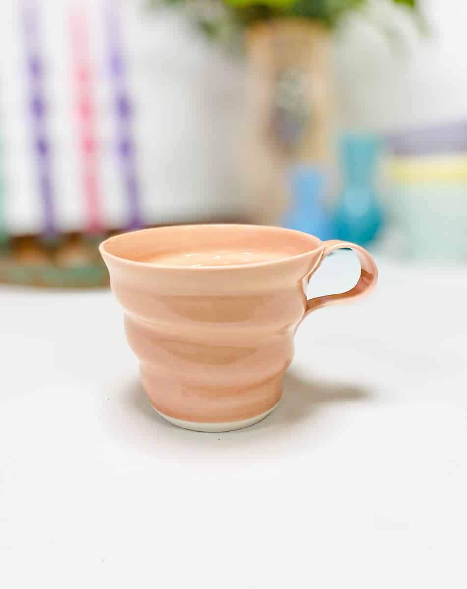 rikke maglesen keramik, porcelæns kop, kaffe kop, kop, pastelfarvet kop, kaffekop, tekop