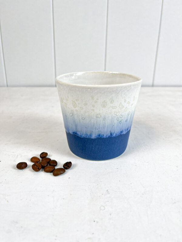Kaffekop - kongeblå og creme