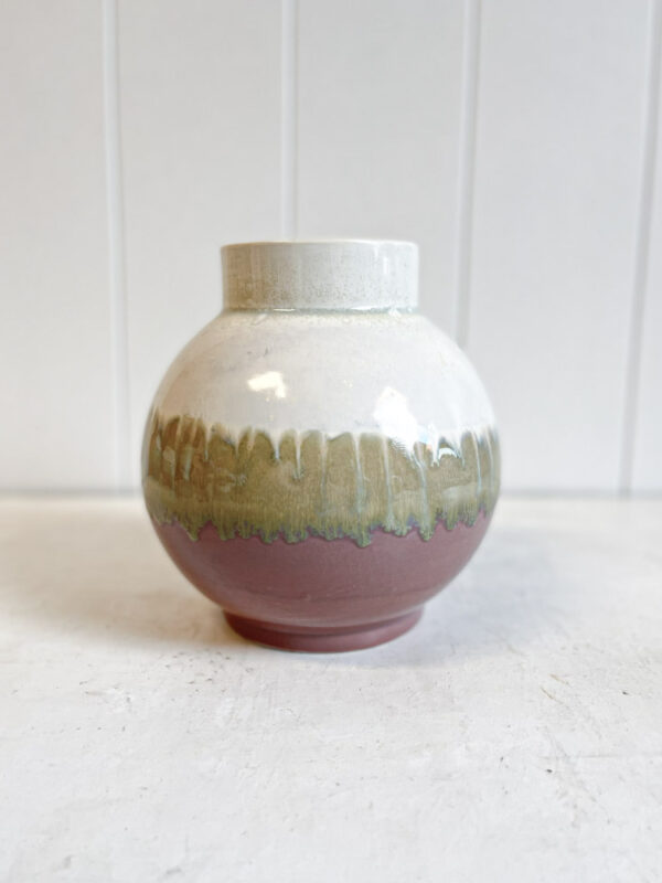 Keramik vase - stor rund i gammelrosa og creme