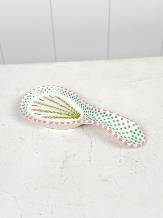 potters work - remix by sofie mahaba serien skeholder