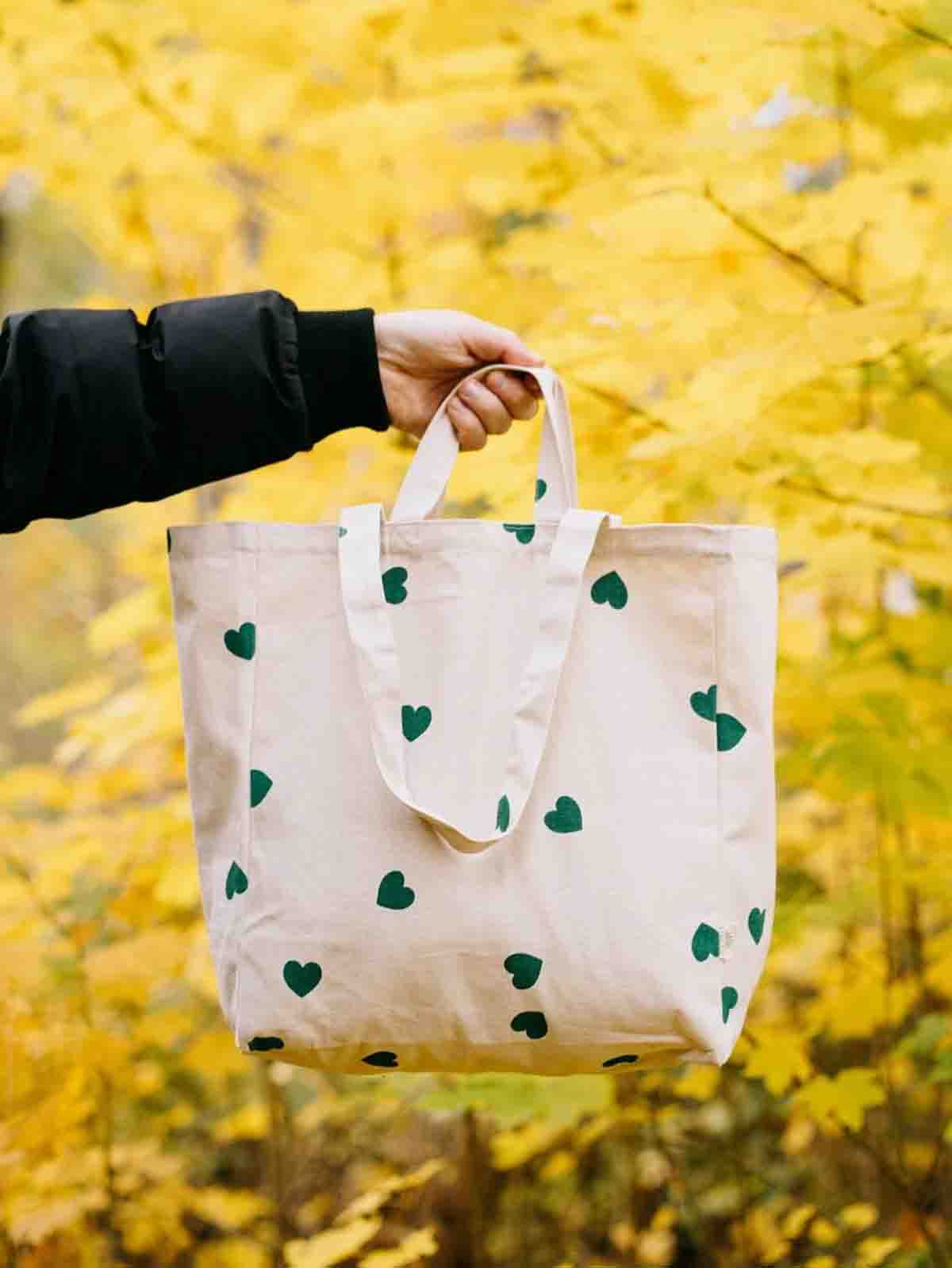 Canvas "Totebag" (40 x 37 cm) - Grønne hjerter