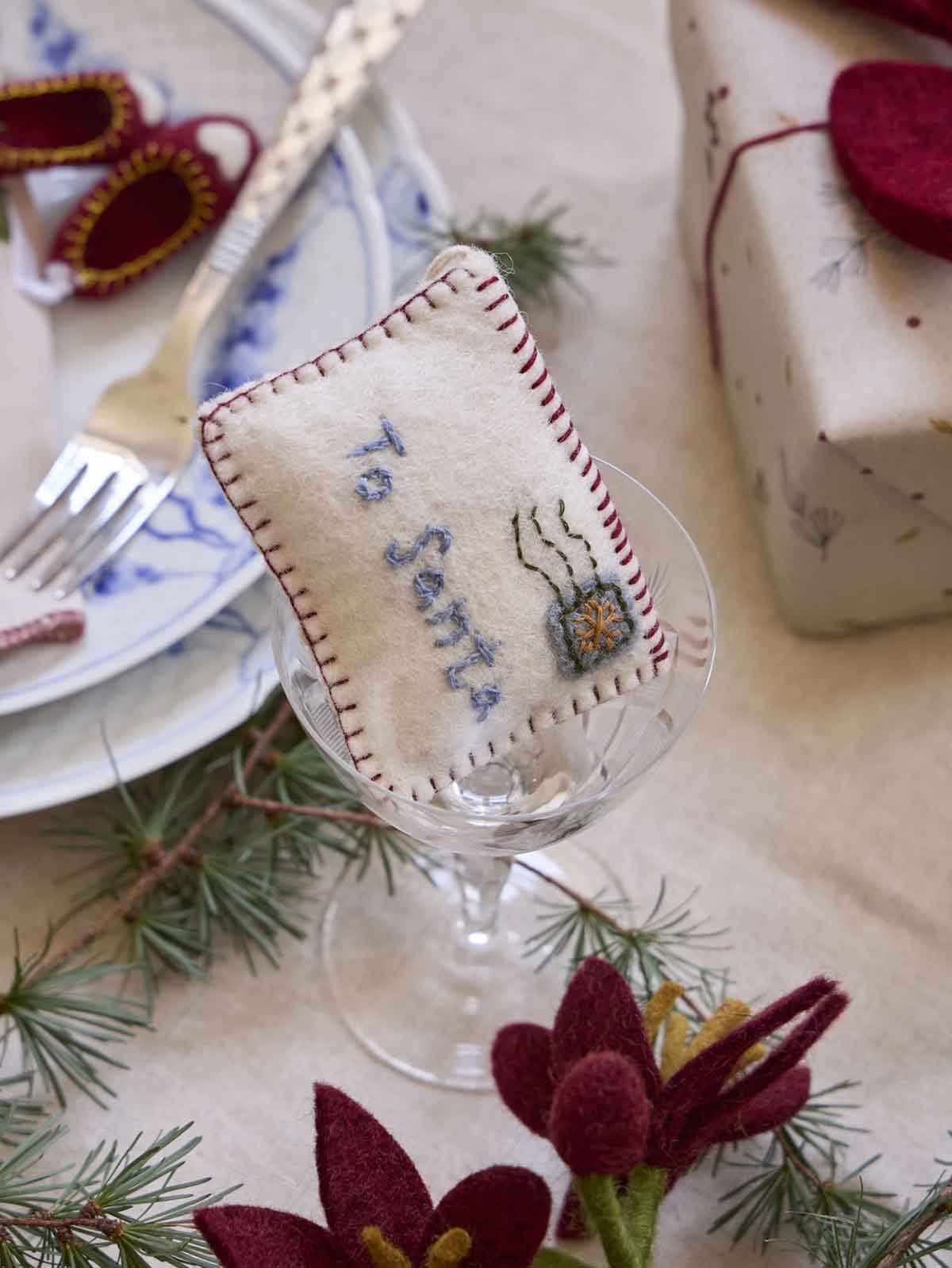 Alternative view of Gry & Sif - "Letter to Santa"