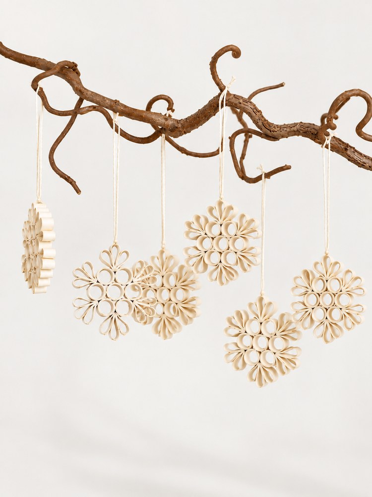Ophæng i papir - "Quilled snow"(6 stk)